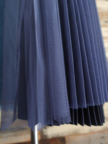 SIDE  TULLE  PLEATED  DENIM JUMPER  SKIRT/AULA AILA(アウラアイラ)