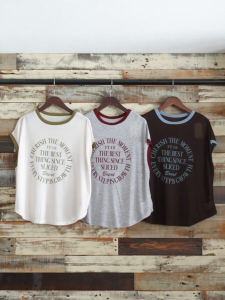 ロゴTシャツ