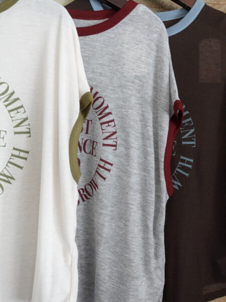 ロゴTシャツ