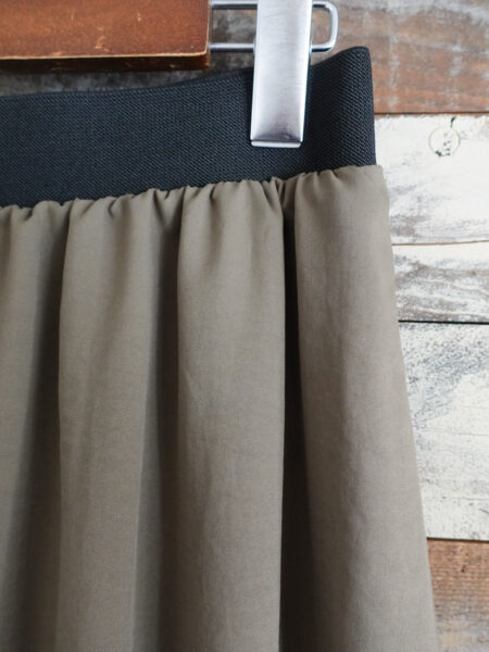 ランダムティアードスカート／OSMOSIS（オズモーシス）／アップ