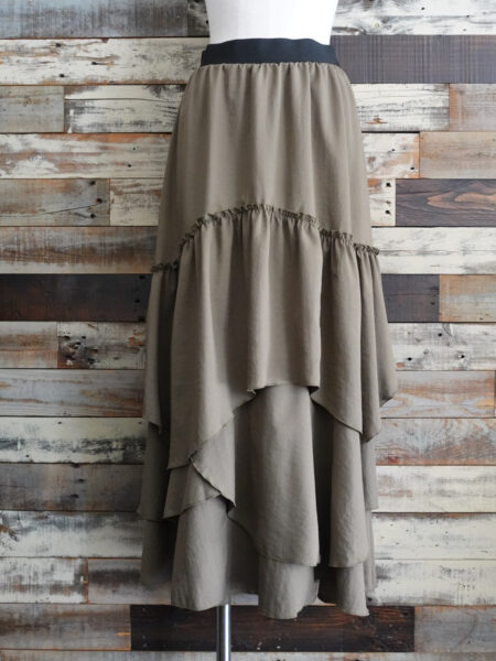 ランダムティアードスカート／OSMOSIS（オズモーシス）／着用