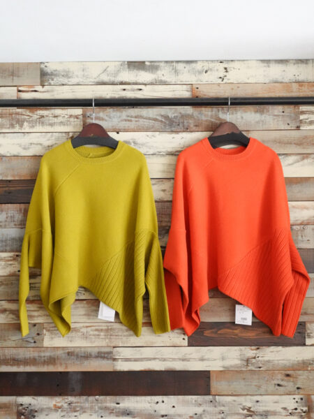 変形ニットプルオーバー／OSMOSIS (オズモーシス)