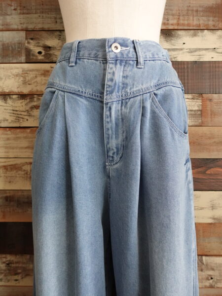 セルロースデニムタックパンツ／OSMOSIS (オズモーシス)