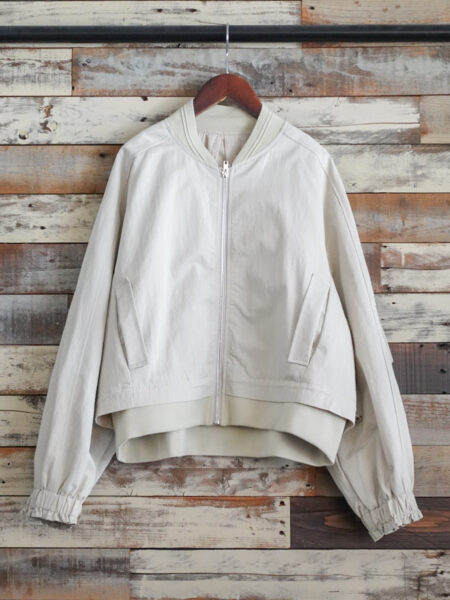 袖ギャザーブルゾン