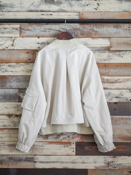 袖ギャザーブルゾン