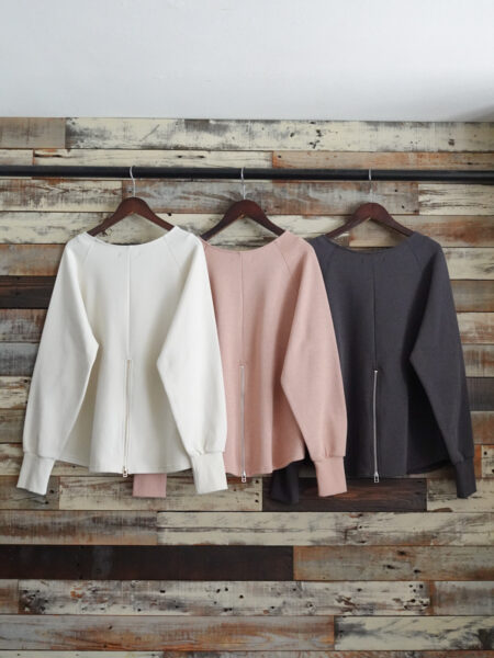 バックZIPプルオーバー／バック