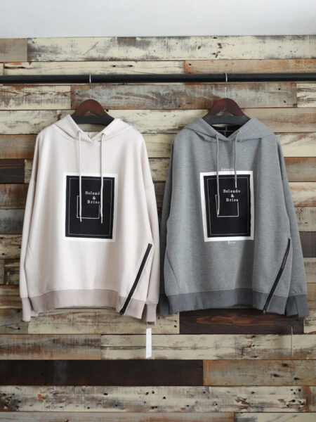 ポンチフロントデザインパーカー