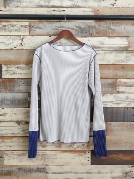 プリーツ配色切替プルオーバー