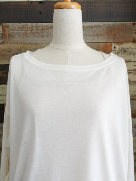 バックロゴシアーロングTシャツ