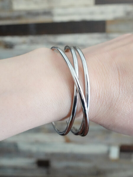 クロスバングル