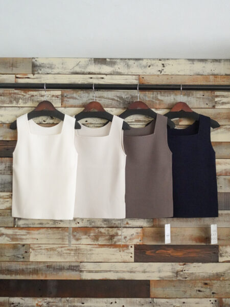 2WAYスクエアノースリーブニット／YECCA VECCA