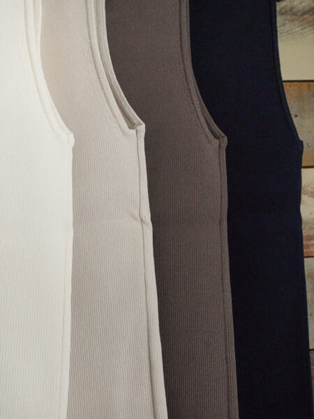 2WAYスクエアノースリーブニット／YECCA VECCA