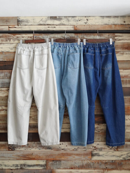 カーブデニムパンツ