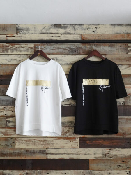 箔プリントロゴTシャツ