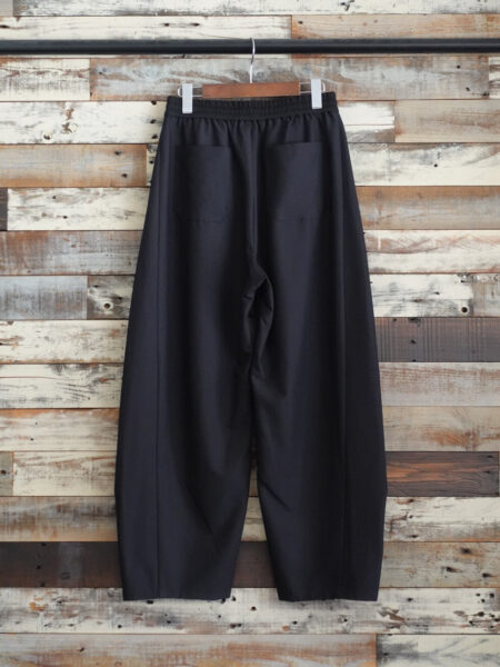 ストレッチ✖️ジャージラインバレルパンツ
